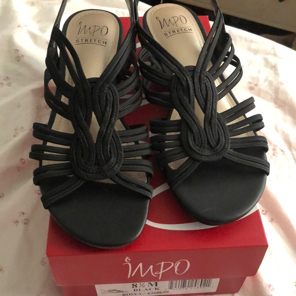 Black shoes size 8/12